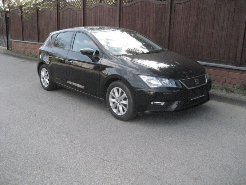 Schwarz Gebraucht 2018 Seat Leon Ecomotive Limousine | 11.200 € (Superpreis) - Bild 1/4