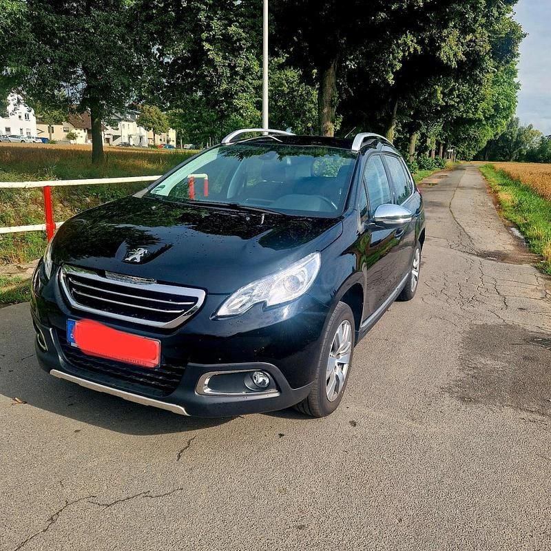 Schwarz Gebraucht 2016 Peugeot 2008 Allure SUV | 6.800 € (Guter Preis) - Bild 1/4