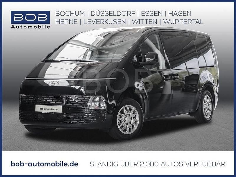 Abyss black (schwarz) Gebraucht 2024 Hyundai Staria Trend Van | 39.850 € (Guter Preis) - Bild 1/4