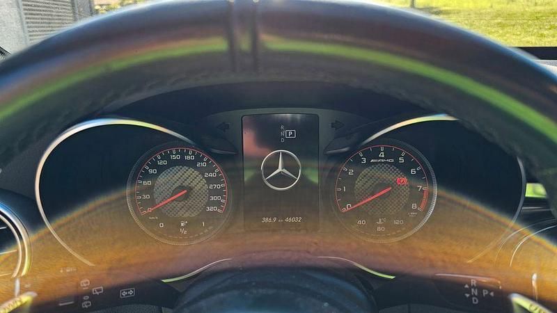 Grau Gebraucht 2020 Mercedes C63 AMG AMG Limousine | 61.500 € (Fairer Preis) - Bild 1/4