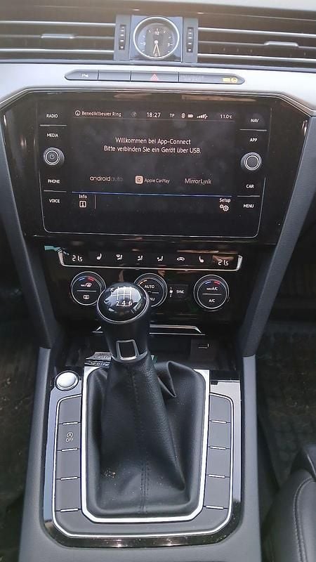 Gebraucht VW Passat Highline 150 PS (110 kW) 2017 Schwarz Kombi