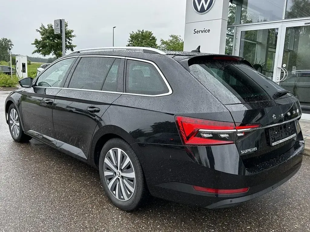 Gebraucht Skoda Superb Style 190 PS (139 kW) 2022 Schwarz Kombi