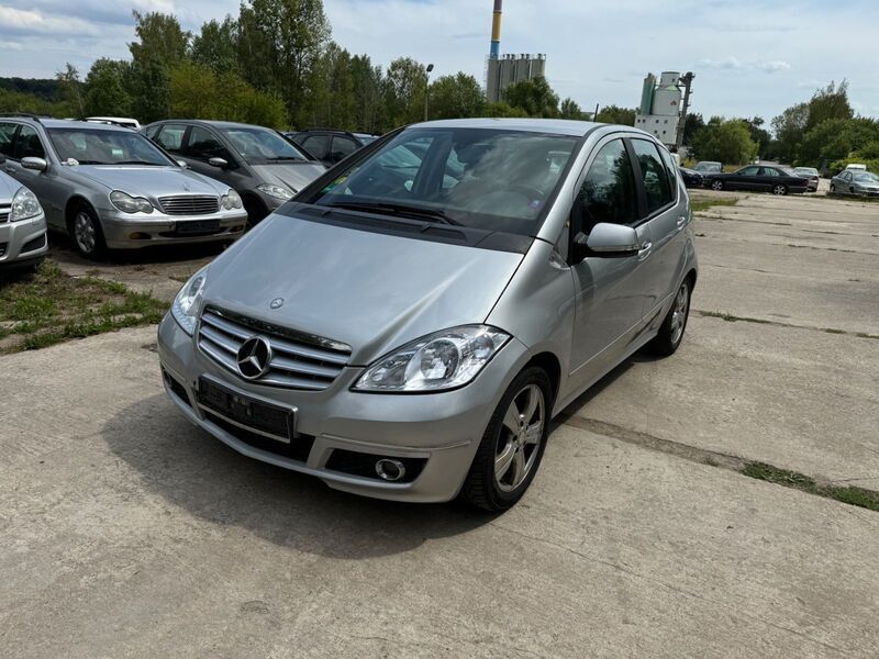 Silber Gebraucht 2010 Mercedes A160 Kleinwagen | 3.999 € (Fairer Preis) - Bild 1/4