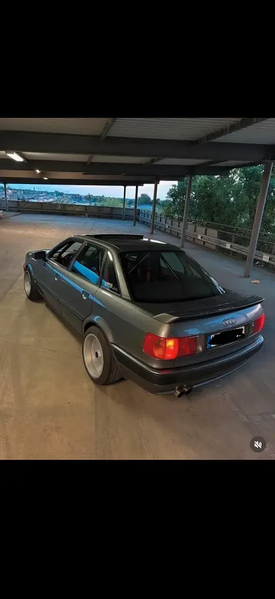 Gebraucht Audi 80 90 PS (66 kW) 1993 Grau Limousine