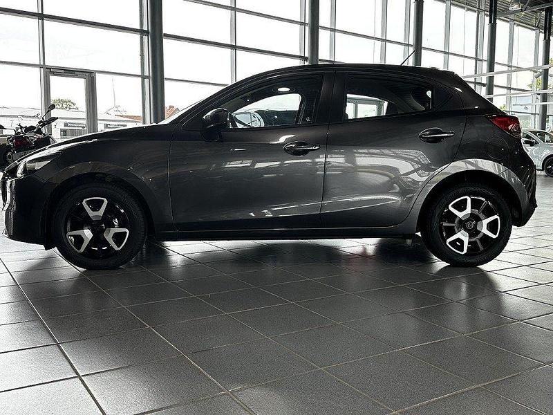 Gebraucht Mazda 2 Center-Line 75 PS (55 kW) 2023 Grau Kleinwagen