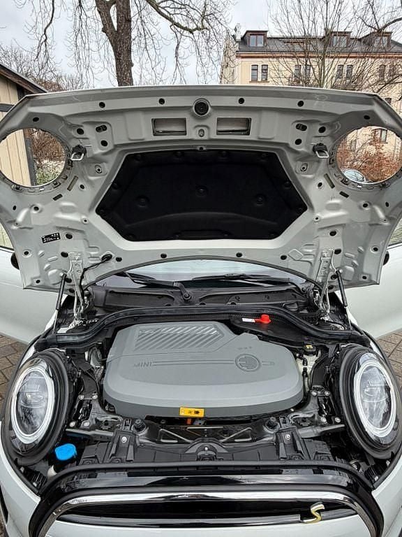 Gebraucht Mini Cooper SE Classic 135 kW (184 PS) 2021 Silber Kleinwagen