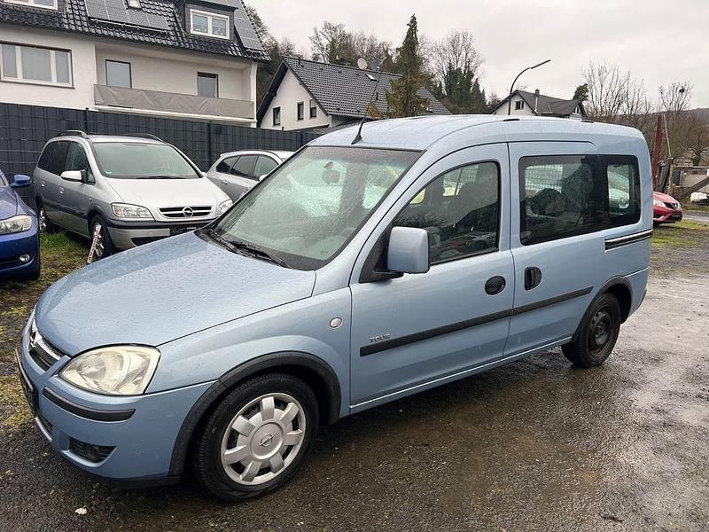 Gebraucht Opel Combo 101 PS (74 kW) 2003 Blau Van / Kleinbus