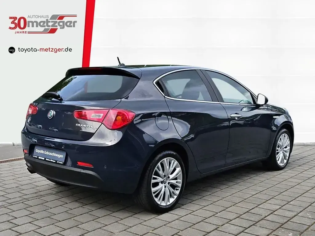 Gebraucht Alfa Romeo Giulietta Super 150 PS (110 kW) 2016 Colore esterno (grau lipari) Kleinwagen