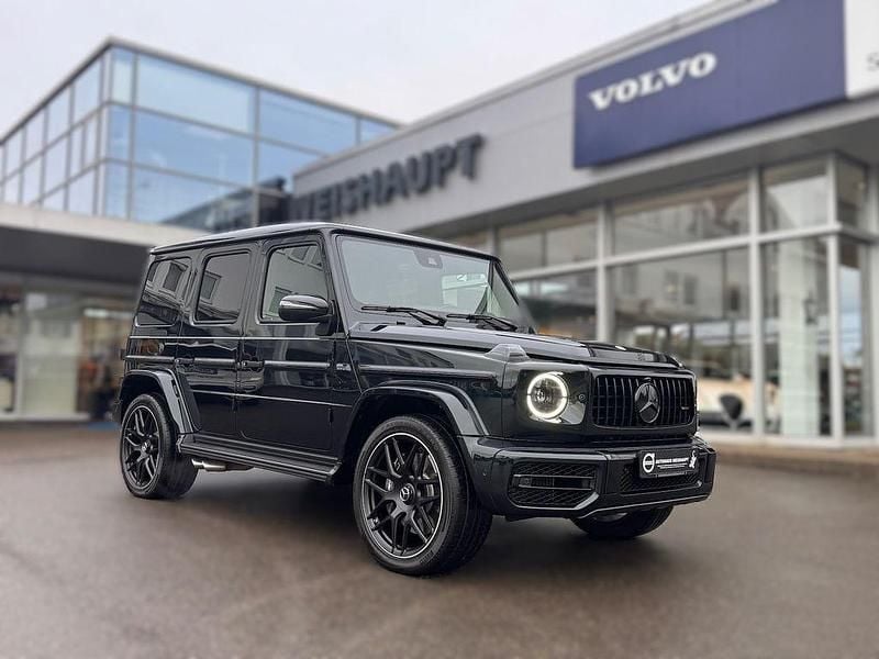 Smaragdgrünmetallic (metallic) Gebraucht 2024 Mercedes G63 AMG AMG SUV | 174.900 € (Superpreis) - Bild 1/4