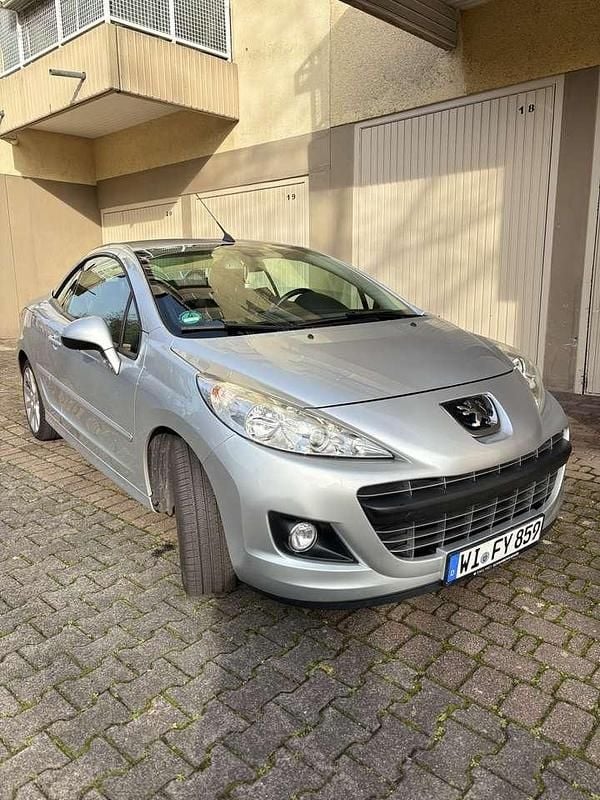 Gebraucht 2011 Peugeot 207 CC Platinum Cabrio | 6.500 € (Teuer) - Bild 1/4