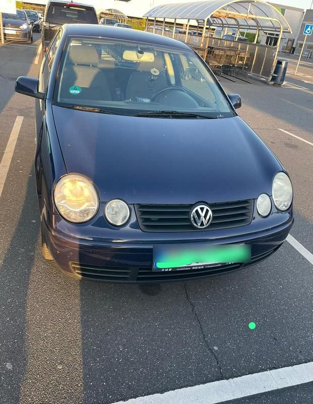 Blau Gebraucht 2004 VW Polo Kleinwagen | 650 € (Superpreis) - Bild 1/4