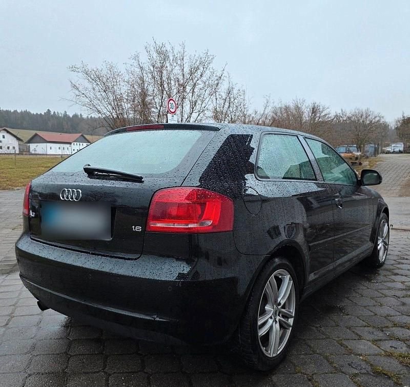 Gebraucht Audi A3 102 PS (75 kW) 2009 Schwarz Kleinwagen