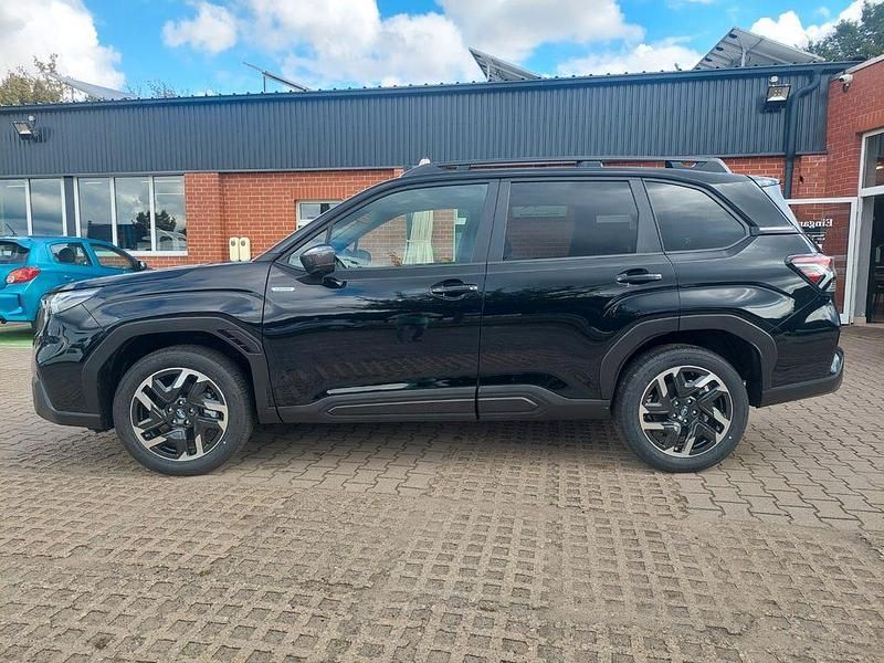 Neu Subaru Forester Exclusive+ 136 PS (100 kW) 2025 Schwarz SUV