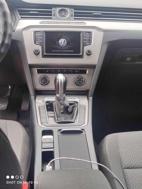 Gebraucht VW Passat Highline 150 PS (110 kW) 2015 Kombi