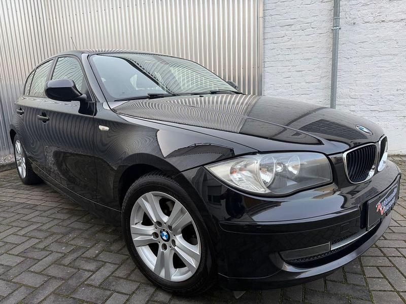 Gebraucht BMW 116 Lifestyle 122 PS (89 kW) 2011 Schwarz Kleinwagen