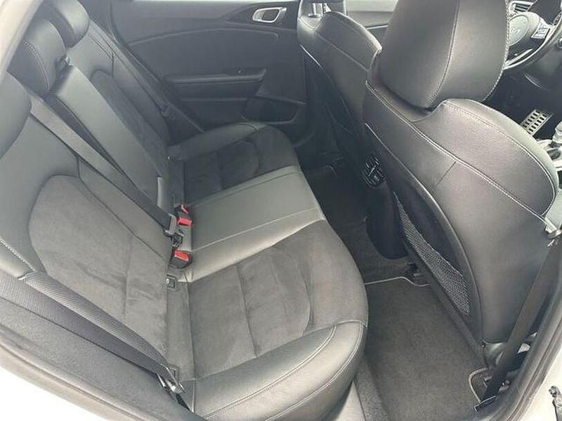 Gebraucht Kia XCeed 159 PS (116 kW) 2022 Weiß SUV