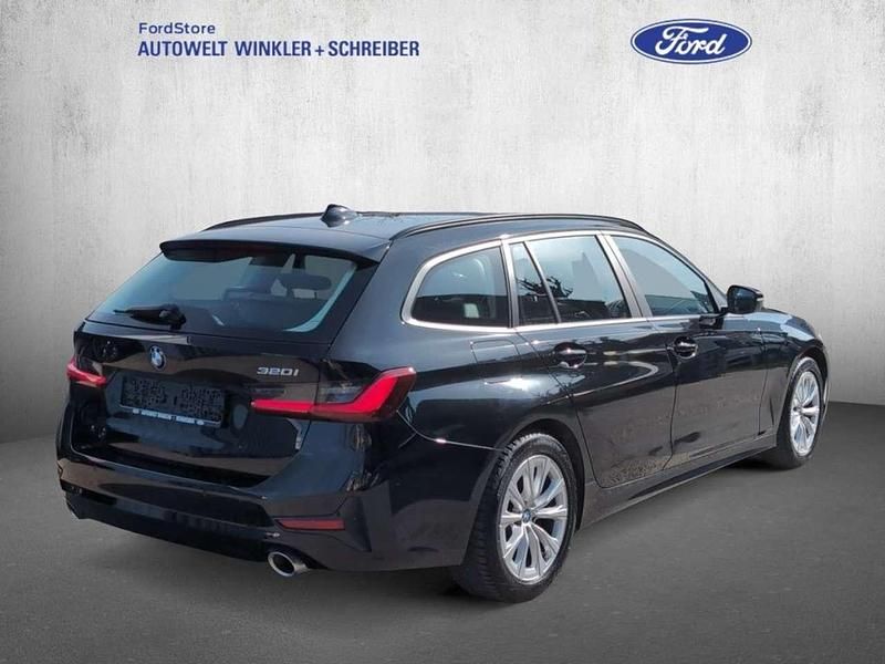 Gebraucht BMW 320 Advantage 184 PS (135 kW) 2020 Schwarz Kombi