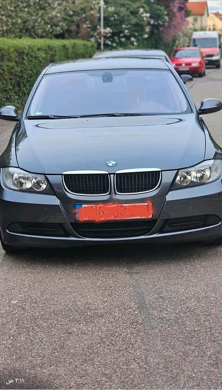 Gebraucht BMW 320 150 PS (110 kW) 2008 Grau Limousine