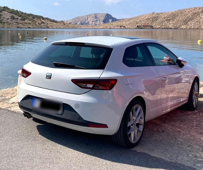 Second-hand Seat Leon FR 184 CP (135 kW) 2015 Alb Coupe