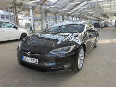 Second-hand Tesla Model S 386 kW (525 CP) 2018 Negru Hatchback