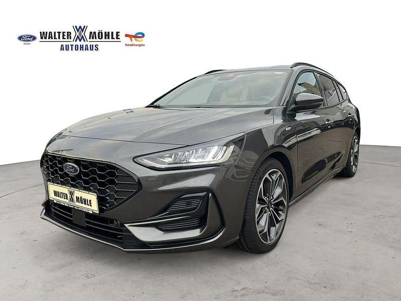 Grau Neu 2025 Ford Focus ST-Line X Limousine | 39.880 € - Bild 1/4