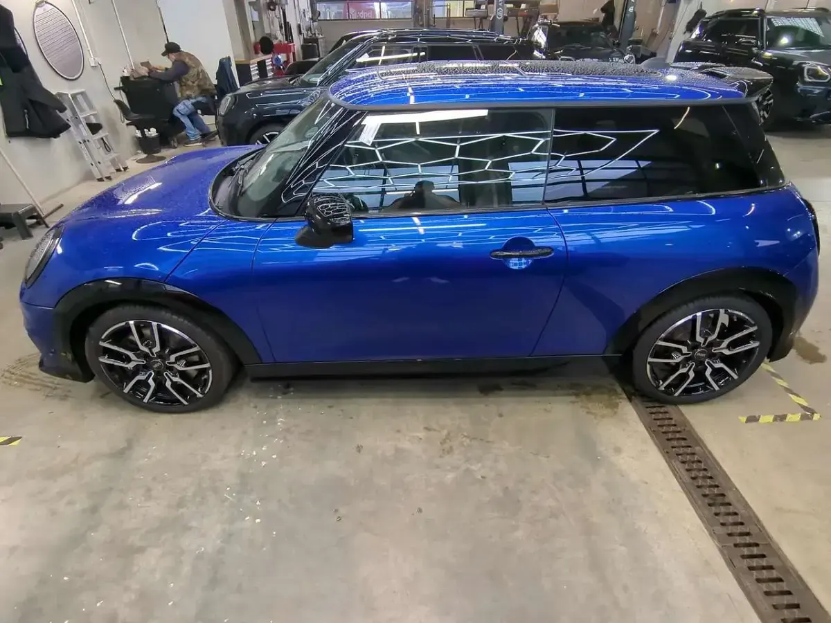 Gebraucht Mini John Cooper Works 204 PS (150 kW) 2025 Blau Kleinwagen