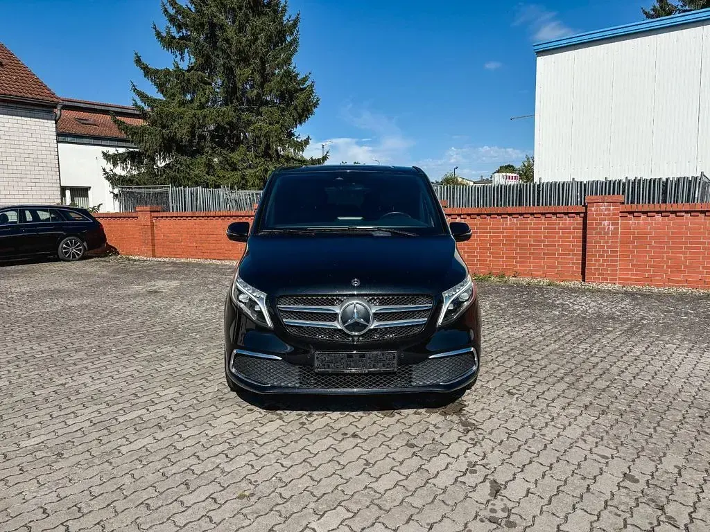 Gebraucht Mercedes V250 Avantgarde 190 PS (139 kW) 2019 Schwarz Van / Kleinbus