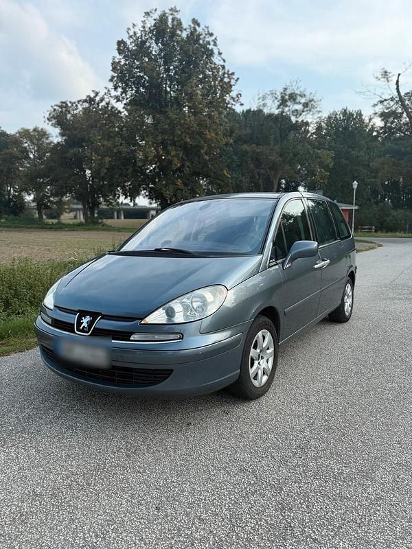 Grau Gebraucht 2008 Peugeot 807 Van / Kleinbus | 1.999 € (Fairer Preis) - Bild 1/4