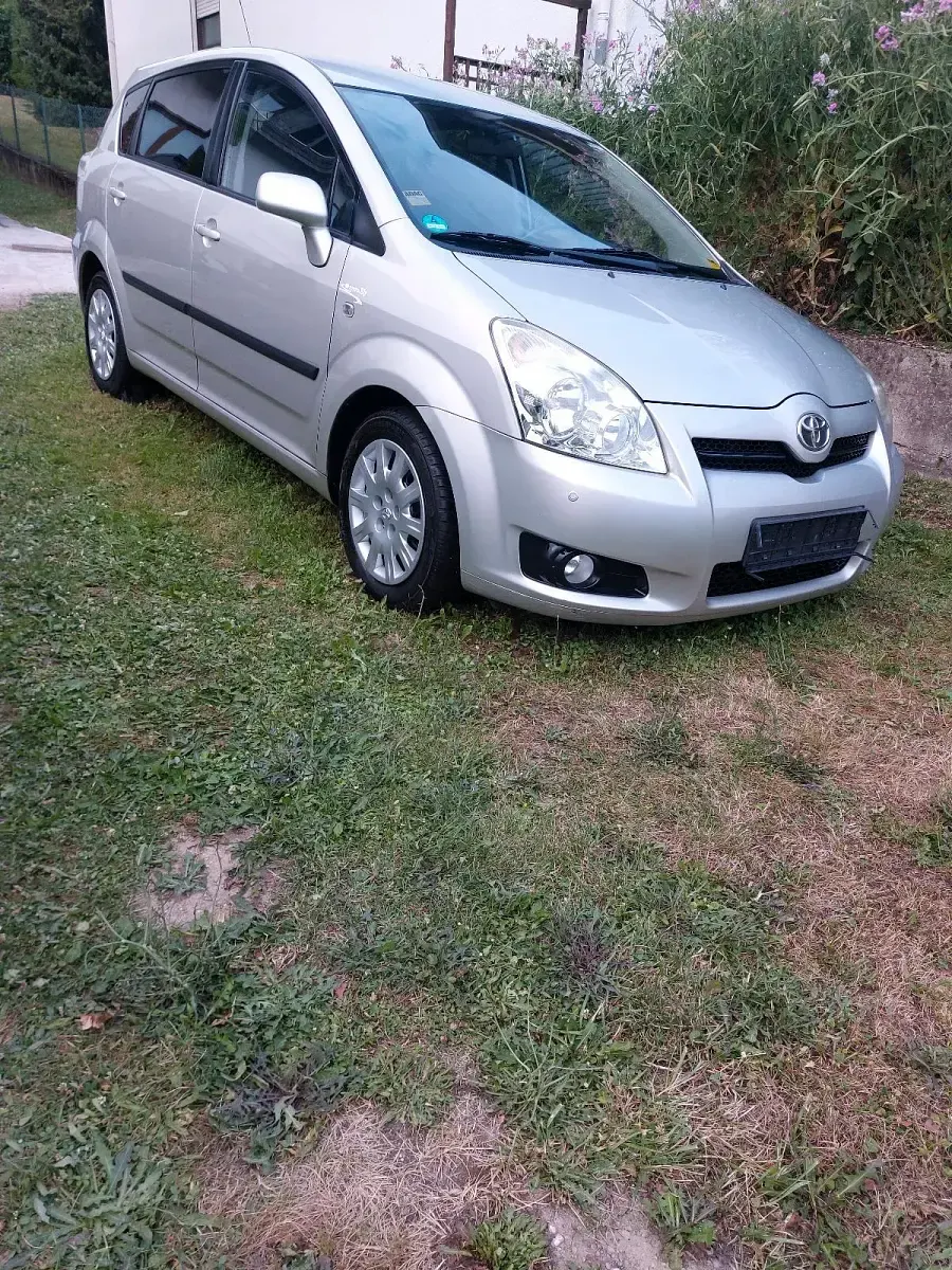 Gebraucht Toyota Corolla 129 PS (94 kW) 2009 Limousine