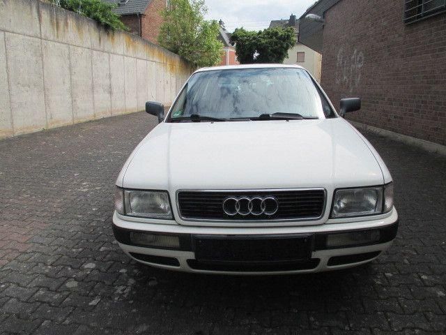 Weiß Gebraucht 1993 Audi 80 Kombi | 2.400 € - Bild 1/4