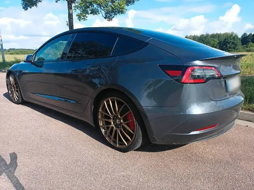 Gebraucht Tesla Model 3 Performance 377 kW (513 PS) 2023 Grau Limousine