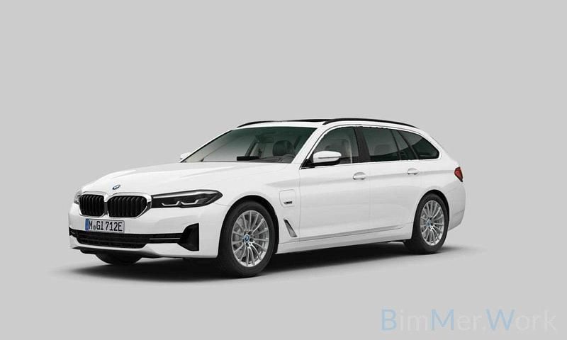 Alpinweiß uni300schwarz Gebraucht 2022 BMW 530 Sport Line Limousine | 33.999 € (Guter Preis) - Bild 1/2