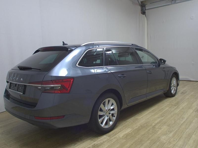 Gebraucht Skoda Superb 150 PS (110 kW) 2020 Grau Kombi
