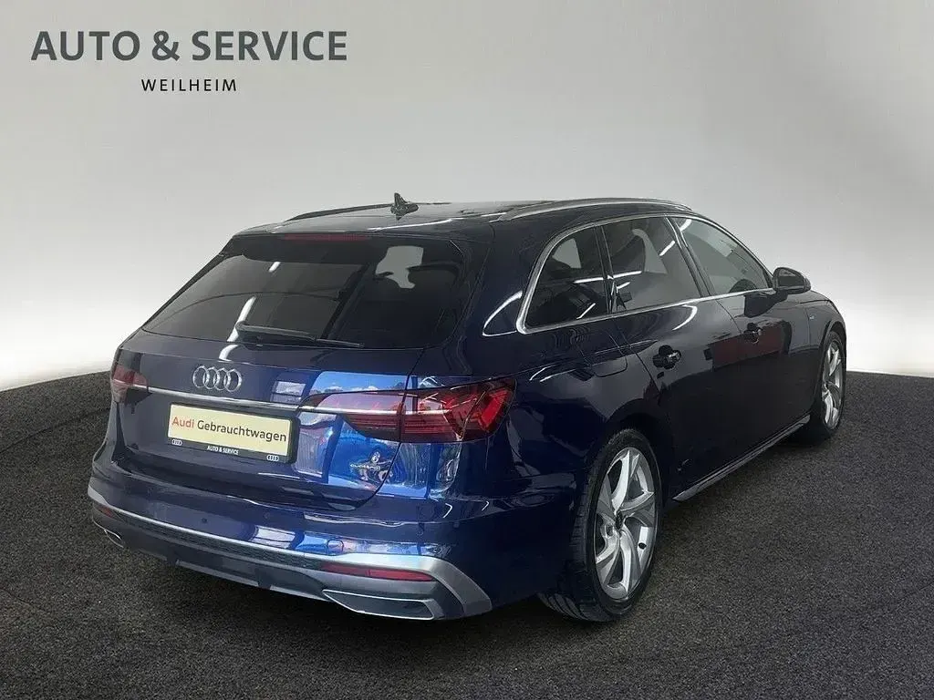 Gebraucht Audi A4 S-Line 204 PS (150 kW) 2024 Navarrablau metallic Kombi