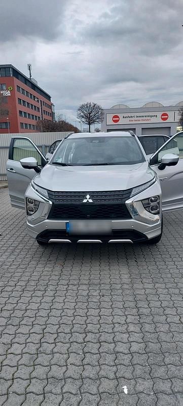 Silber Gebraucht 2023 Mitsubishi Eclipse Cross SUV | 24.200 € (Guter Preis) - Bild 1/4