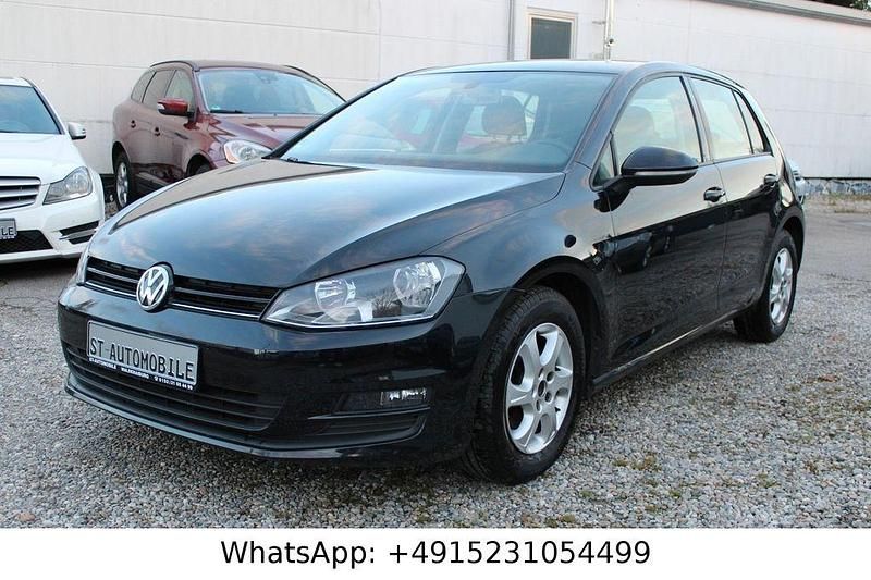 Schwarz Gebraucht 2013 VW Golf VII Trendline Limousine | 6.750 € (Fairer Preis) - Bild 1/4