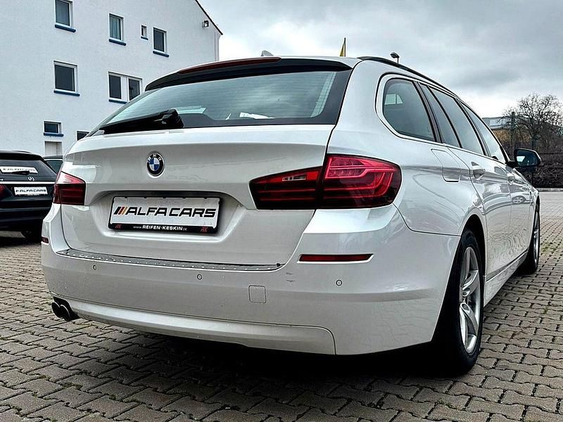 Gebraucht BMW 520 184 PS (135 kW) 2013 Weiß Limousine