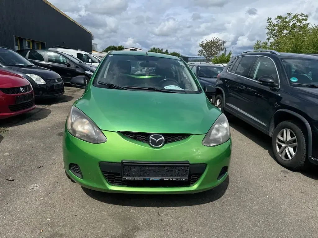 Brugt Mazda 2 Impuls 75 HK (55 kW) 2009 Grøn Hatchback