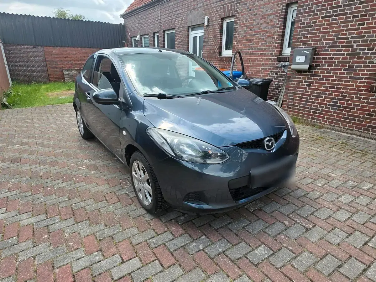 Gebraucht Mazda 2 75 PS (55 kW) 2009 Grau Kleinwagen