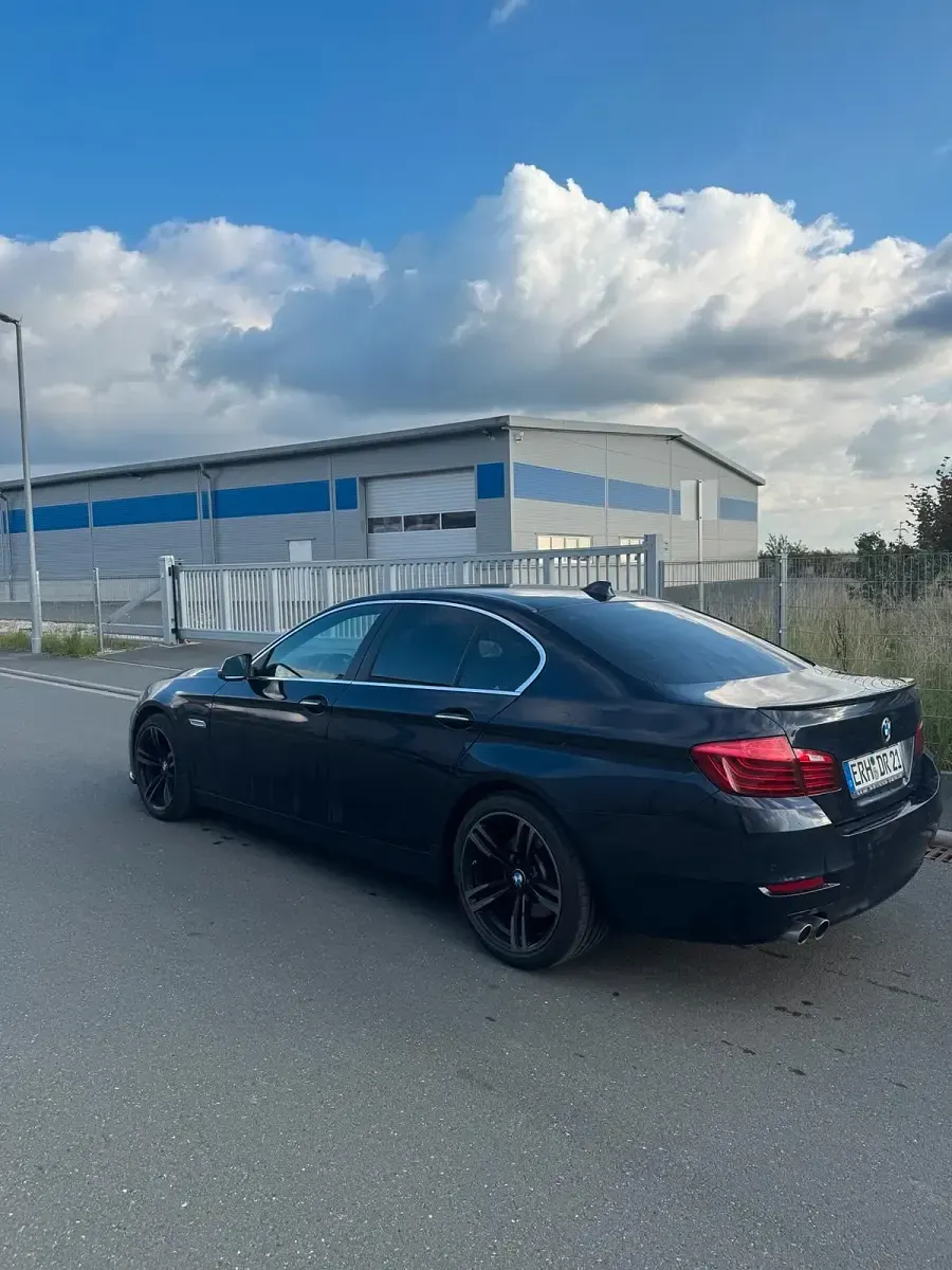 Używany BMW 520 190 KM (139 kW) 2014 Niebieski Sedan/Limuzyna