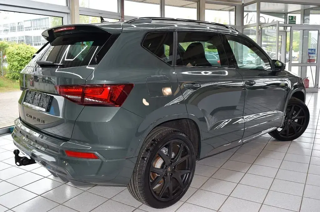 Neu Cupra Ateca 150 PS (110 kW) 2026 Grün SUV