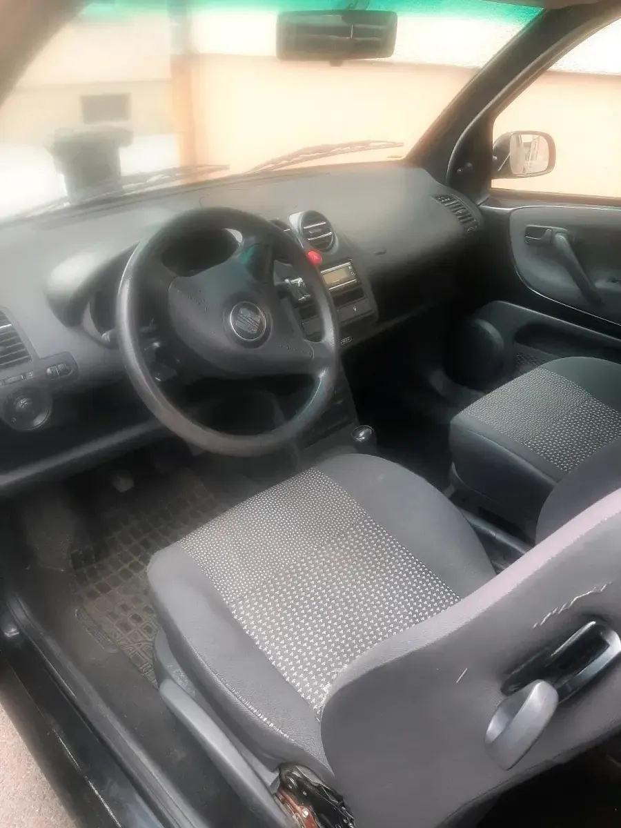 Brugt Seat Arosa Prima 50 HK (36 kW) 2003 Sort Hatchback