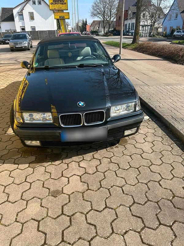 Gebraucht BMW 318 Cabriolet 118 PS (86 kW) 1995 Schwarz Cabrio