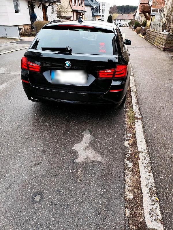 Gebraucht BMW 530 258 PS (189 kW) 2012 Schwarz Kombi