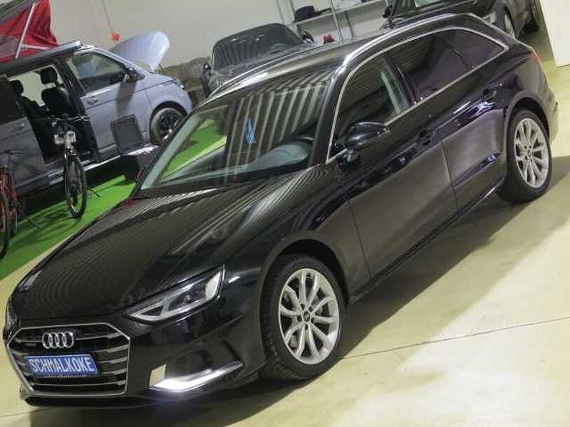 Gebraucht Audi A4 Advanced 204 PS (150 kW) 2023 Mythos black Kombi