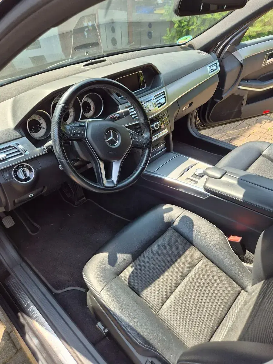 Gebraucht Mercedes E200 Avantgarde 184 PS (135 kW) 2013 Kombi