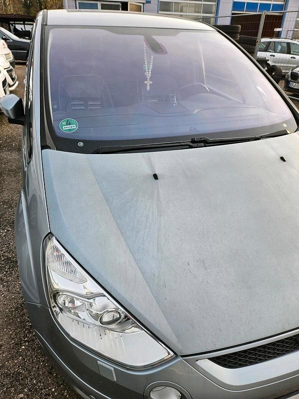 Silber Gebraucht 2008 Ford S-MAX S Van / Kleinbus | 2.000 € (Guter Preis) - Bild 1/4