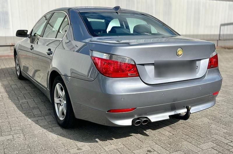 Gebraucht BMW 530 218 PS (160 kW) 2005 Grau Limousine