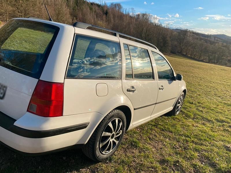 Gebraucht VW Golf IV 75 PS (55 kW) 2001 Weiß Kombi