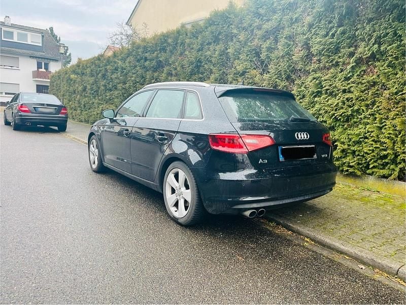 Gebraucht Audi A3 122 PS (89 kW) 2013 Schwarz Limousine